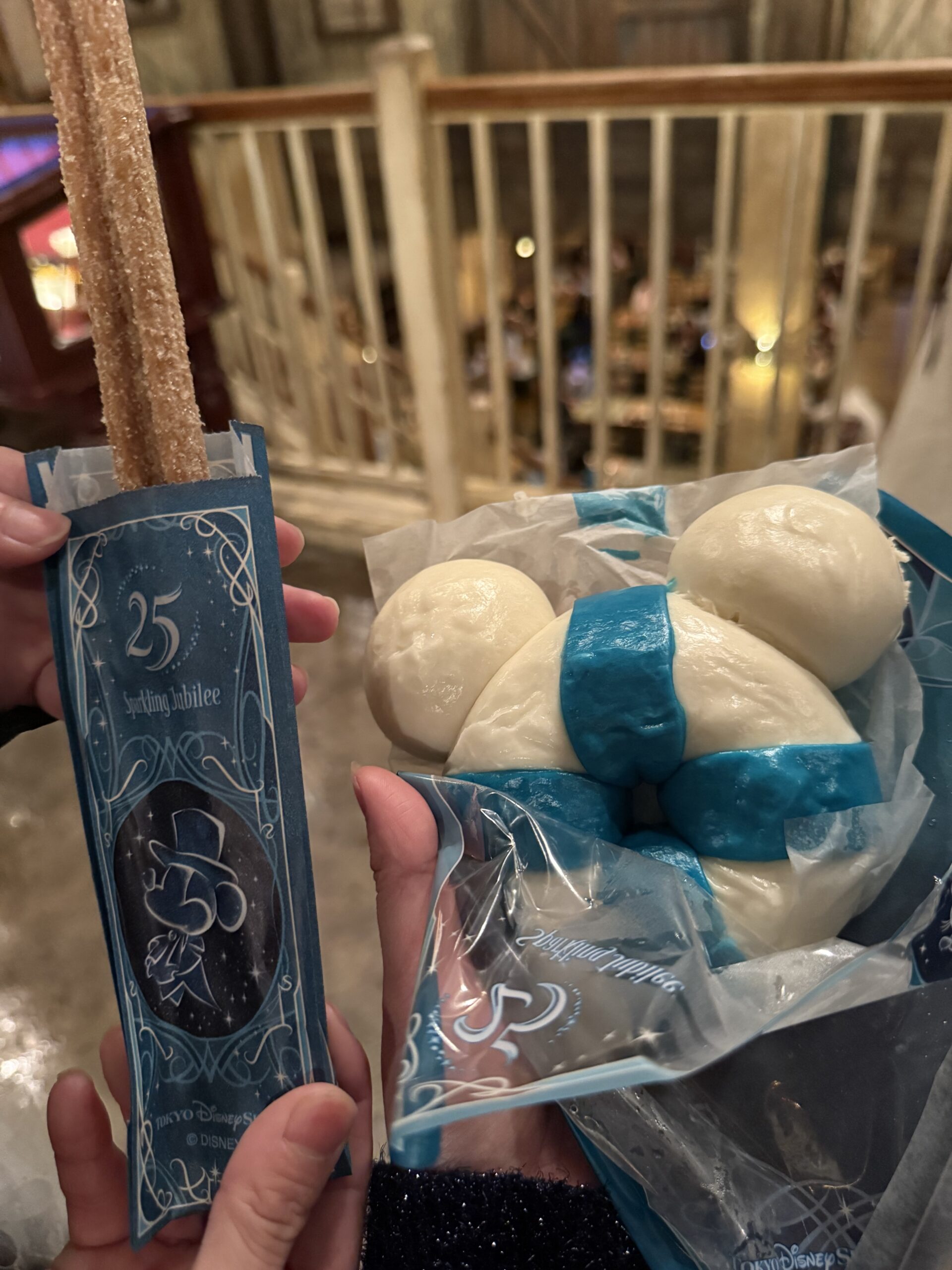 The Ultimate Guide to Tokyo DisneySea's Sparkling Jubilee: Merch, Treats, and Nighttime Magic!