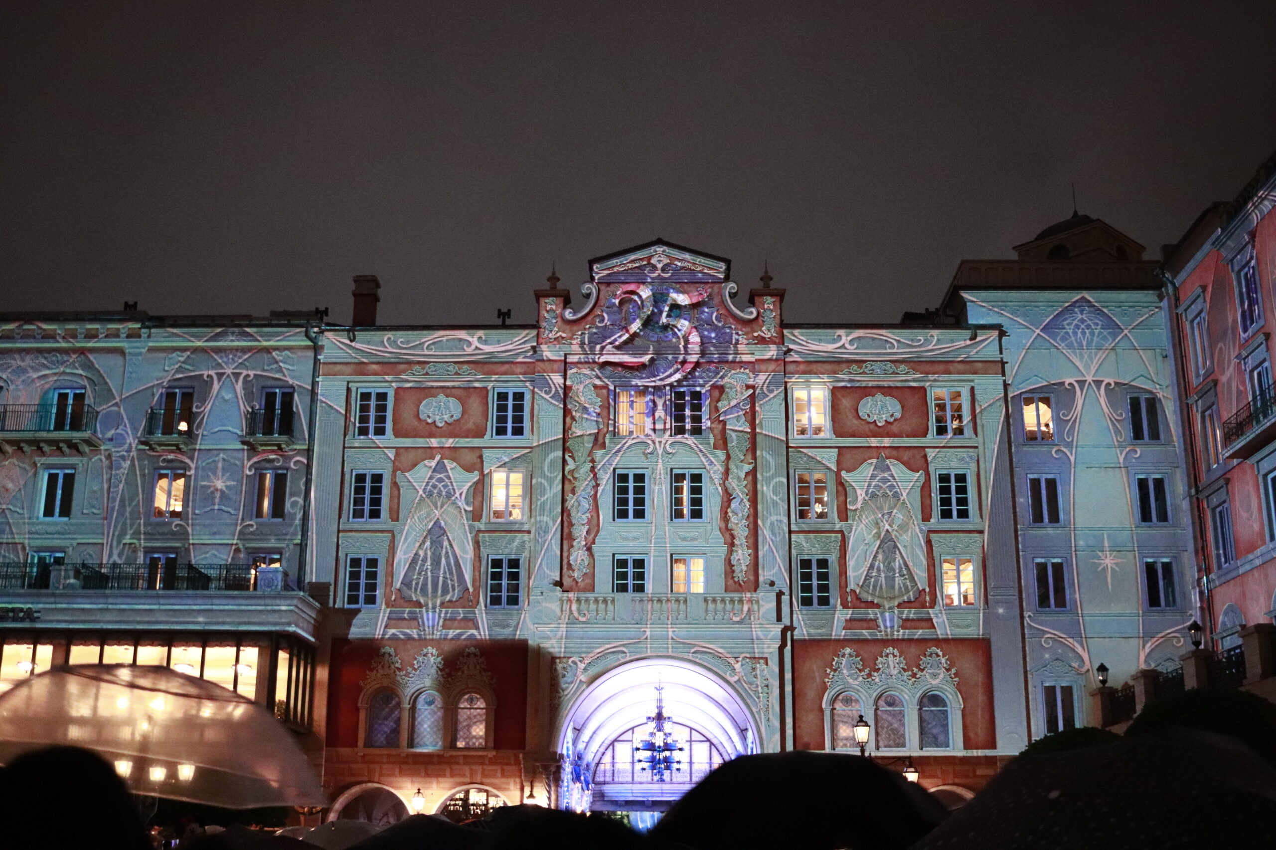 The Ultimate Guide to Tokyo DisneySea's Sparkling Jubilee: Merch, Treats, and Nighttime Magic!